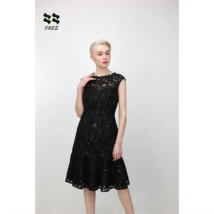 sleeveless midi black dress